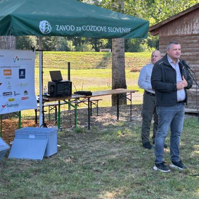 Nekaj spodbudnih besed direktorja Zavoda za gozdove Slovenije Gregorja Daneva pred začetkom tekmovanja.