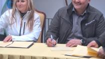 Podpis pogodbe o partnerskem skrbništvu poti Gozd je kultura