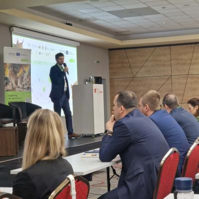 Koordinator projekta Martin Dul'a z Mendove Univerze v Brnu ob nagovoru udeležencev