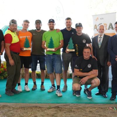 ekipni zmagovalci 26. seka&scaron;kega tekmovanja lastnikov gozdov na AGRI 2026
