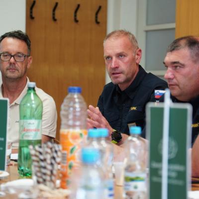 Sestanek po požaru v Brestovici na Območni enoti ZGS Sežana